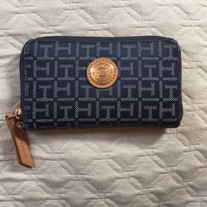 Tommy Hilfiger Wallet!